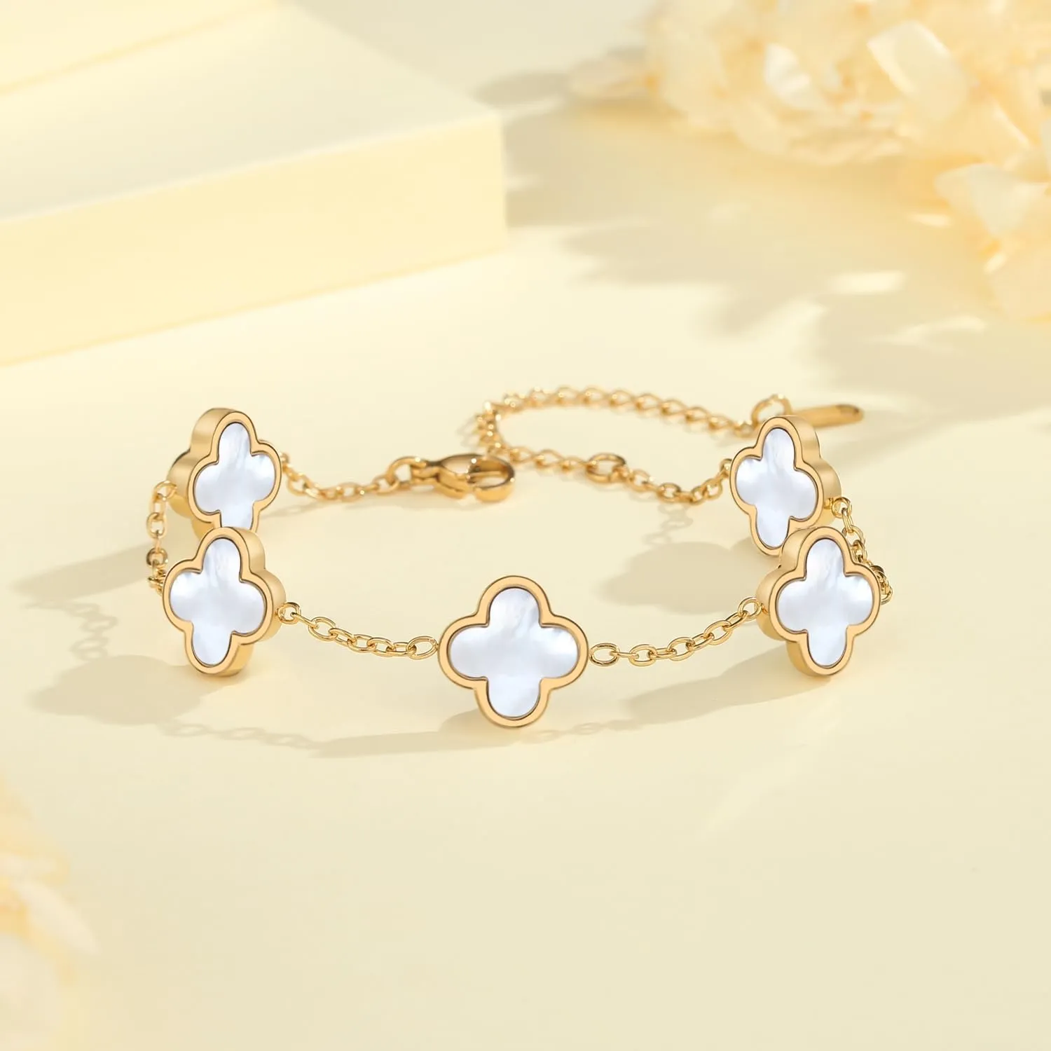 18K Gold Plated Clover Bracelet Set for Women White/Black/Gold/Silver/Green/Pink Adjustable Link Double-Sided Lucky Bracelets Trendy Bracelets Set Jewelry Gifts for Women Men