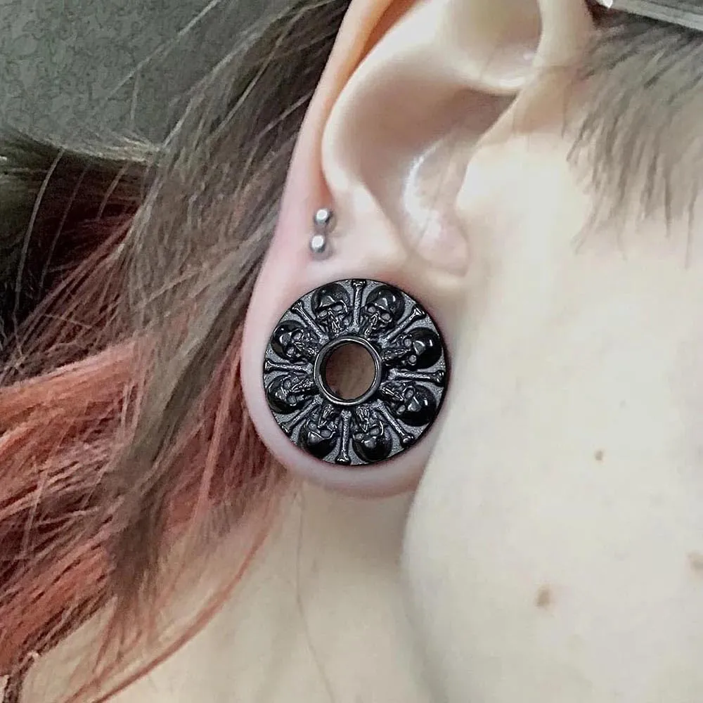 2PCS Dark Skull Saddle Plugs Tunnels Hypoallergenic 316 Stainless Steel Ear Gauges 8mm-25mm (0G-1")