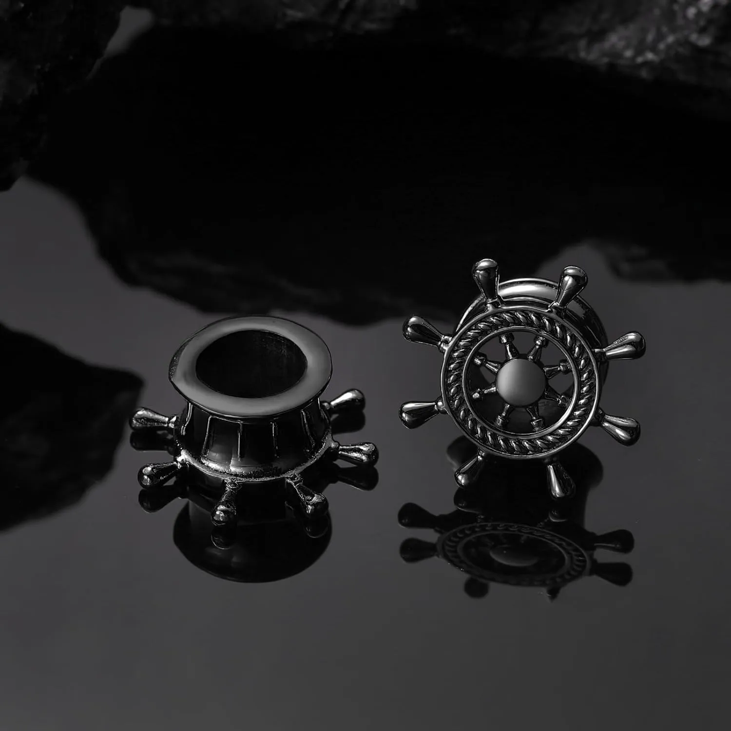 2PCS Hypoallergenic Ear Gauges 316 Stainless Steel Rudder Ear Plugs Tunnels Earring Expander Stretcher Piercing Body Jewelry for Women and Men