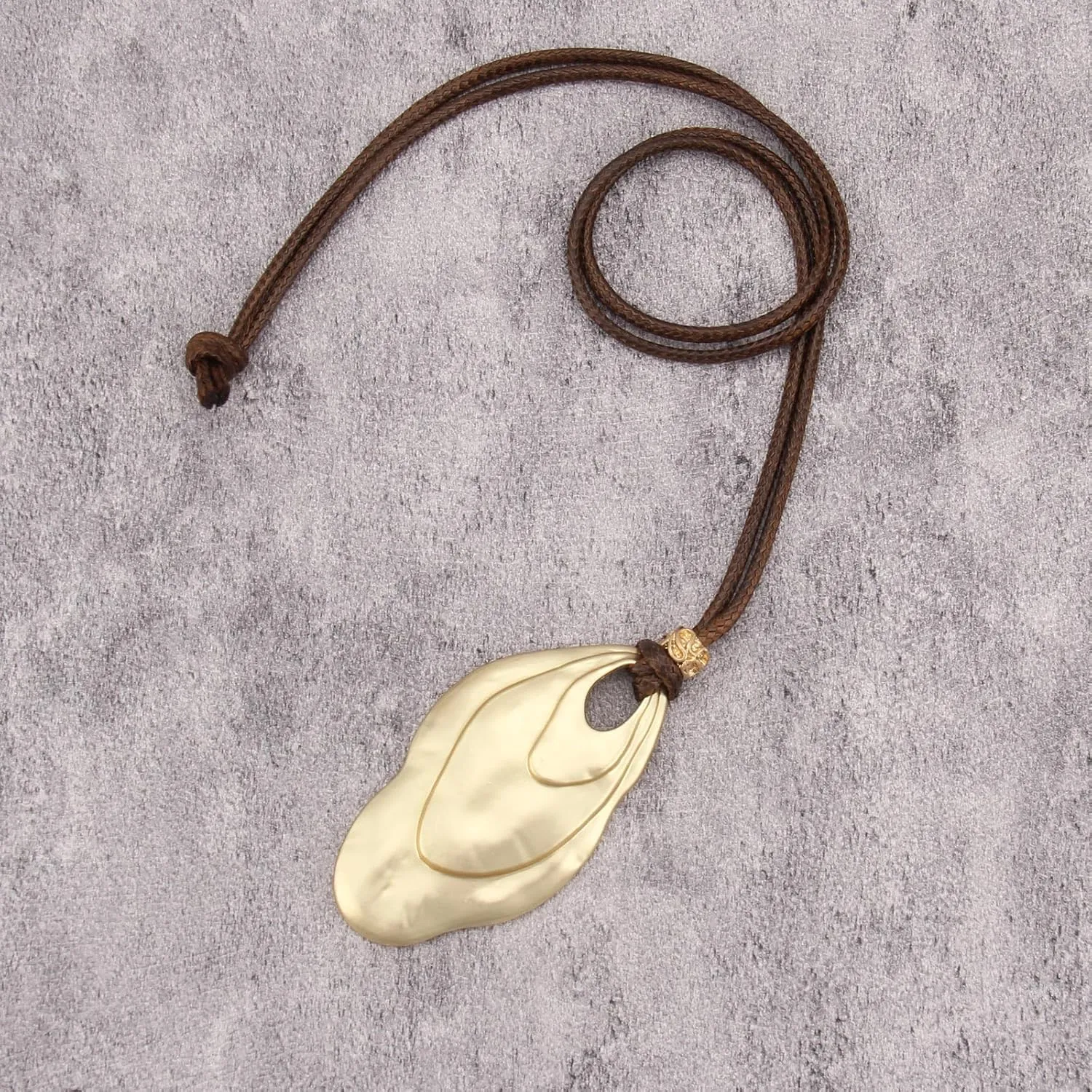 Boho Necklaces for Women Chunky Circle Necklace Layered Boho Circle Leather Choker Necklace Long Vintage Necklaces Bohemian Jewlery Gifts
