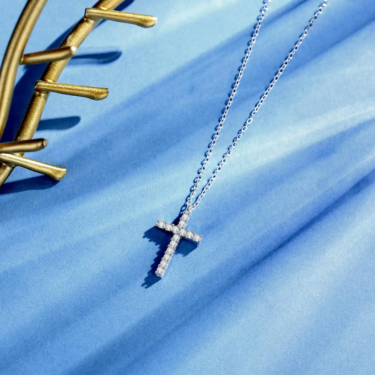 Dainty 925 Sterling Silver Cross Necklace for Women, Trendy Womens Cross Necklace for Girls Simple Silver Pendant Link Chains for Teen Girls Birthday Jewelry Gifts