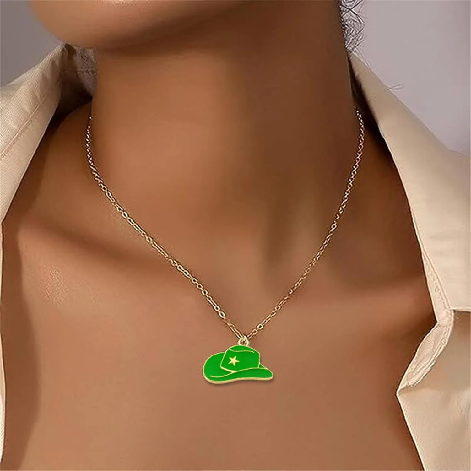 Dreuyet Cowgirl Boot Earrings and Necklace Set for Women Dainty Fashion Western Cowboy Boots Chain Necklace 14K Gold Plated Cowboy Hat Pendant Necklace Western Style Jewelry Gift