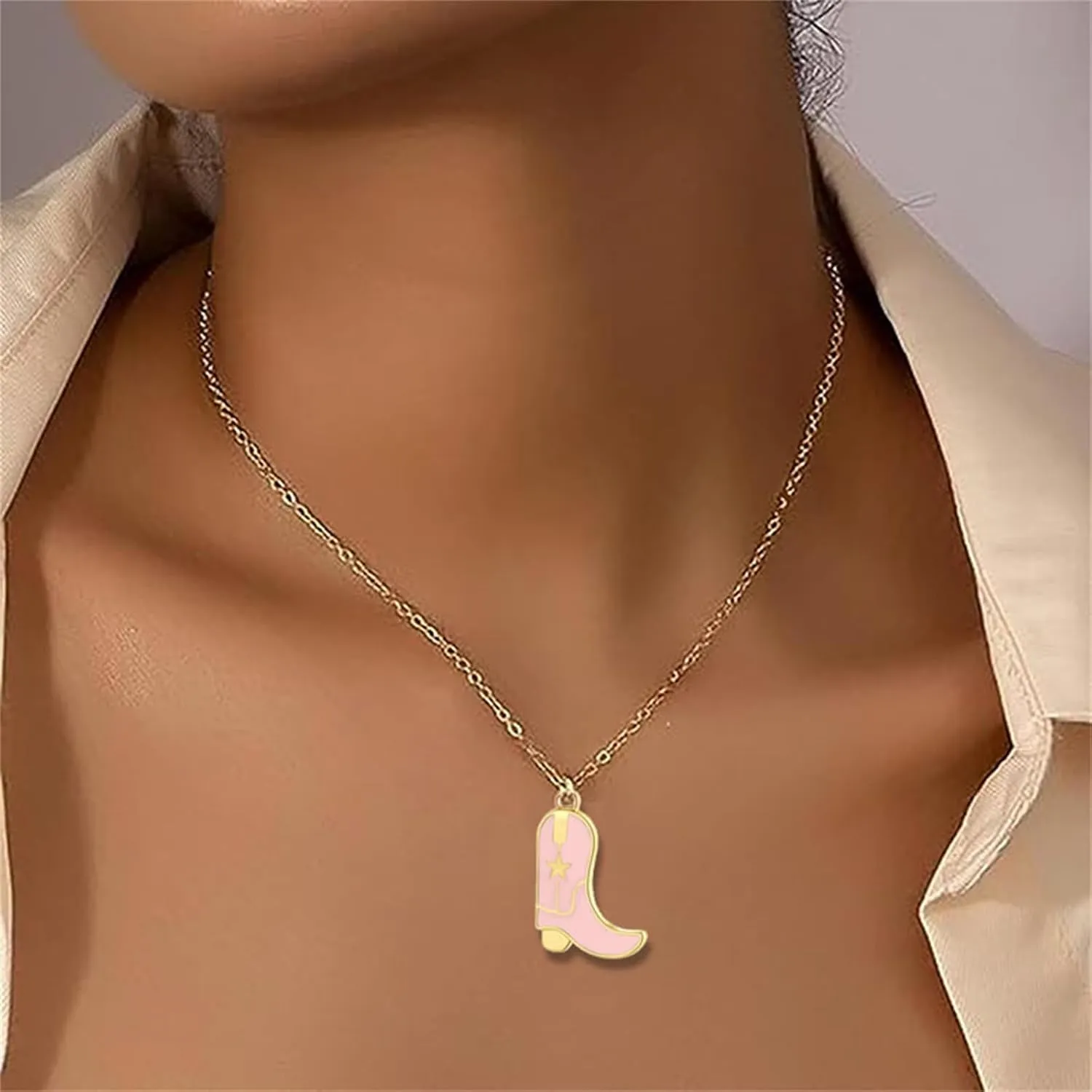 Dreuyet Cowgirl Boot Earrings and Necklace Set for Women Dainty Fashion Western Cowboy Boots Chain Necklace 14K Gold Plated Cowboy Hat Pendant Necklace Western Style Jewelry Gift