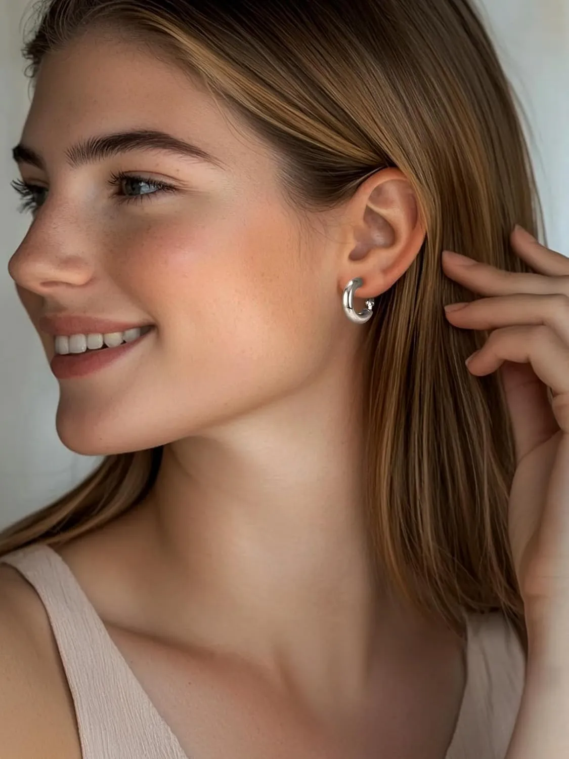 FaithHeart Chunky Hoop Earrings for Women, Silver/Black/14K Gold Plated Stainless Steel Earrings Hollow Tube Hoops Hypoallergenic Lightweight Earring 20/30/40/60/80mm