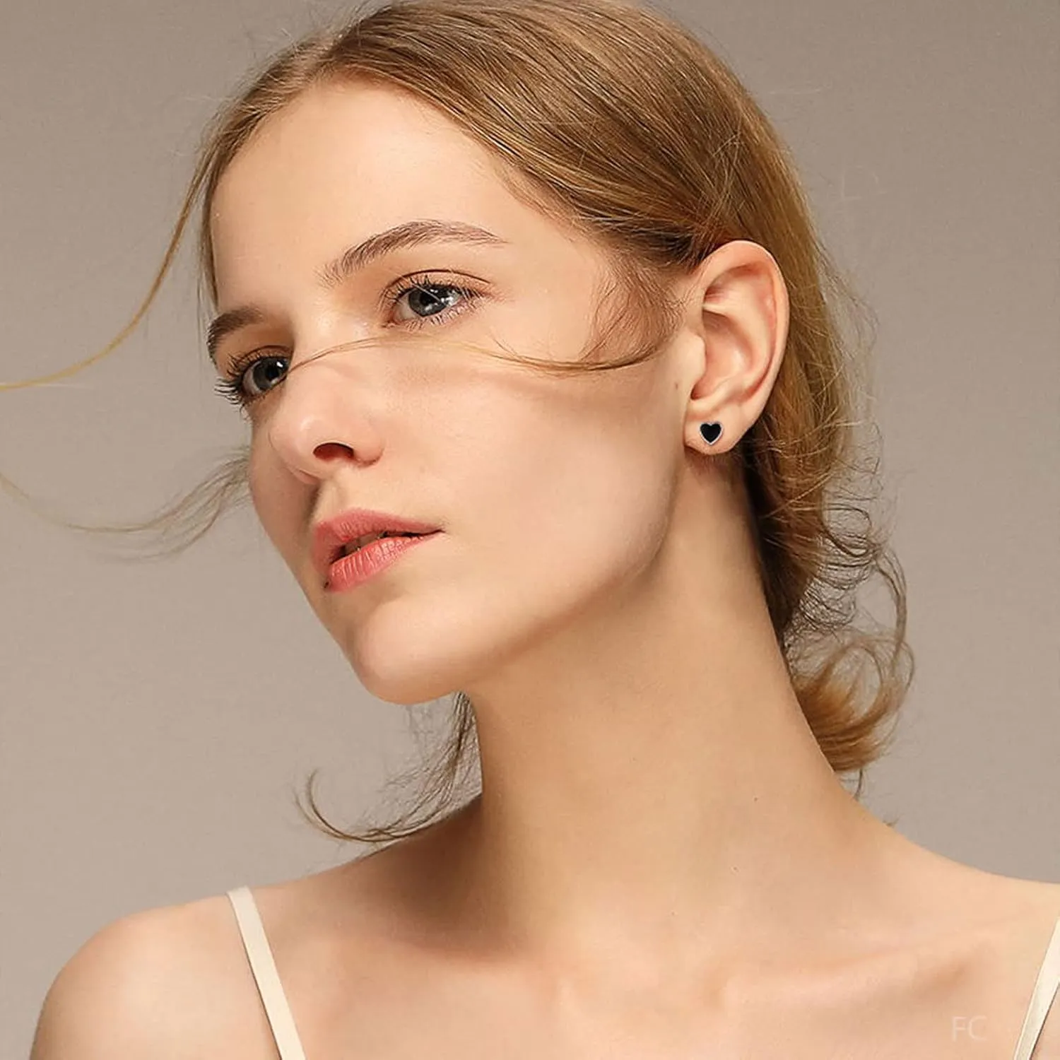 FindChic Hypoallergenic Small Star/Heart/Spike/Square Huggie Earrings for Women 18K Gold/Platinum Plated Cute Studs Earrings Jewelry Gift for Her, with Gift Box