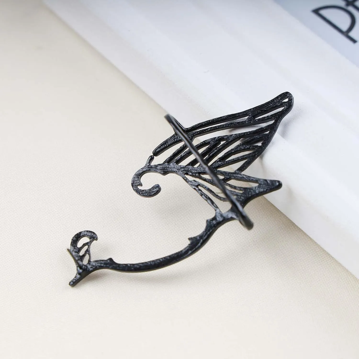 Gothic Elf Ear Wraps - Black Wings Ear Cuffs & Cartilage Earrings - Vintage Elves Style - Metal Wings Ear Crawlers - Halloween Cosplay Jewelry for Women (Black Right)