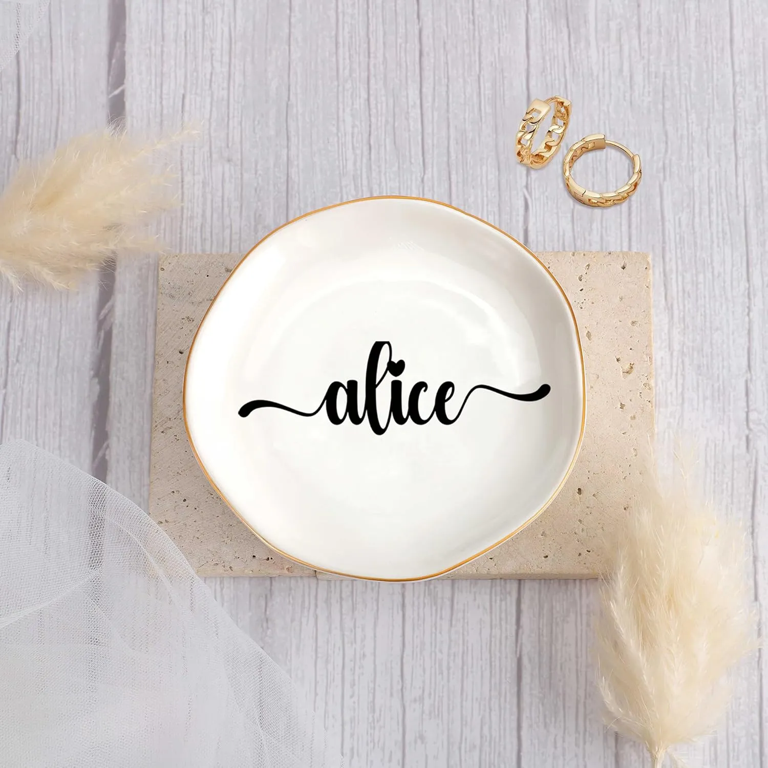 JoycuFF Alice Personalized Name Ceramic Jewelry Tray, Mothers Day Christmas Anniversary Engagement Birthday Gifts for Women Couples, Trinket Dish for Rings Earrings Necklaces Bracelets Keys