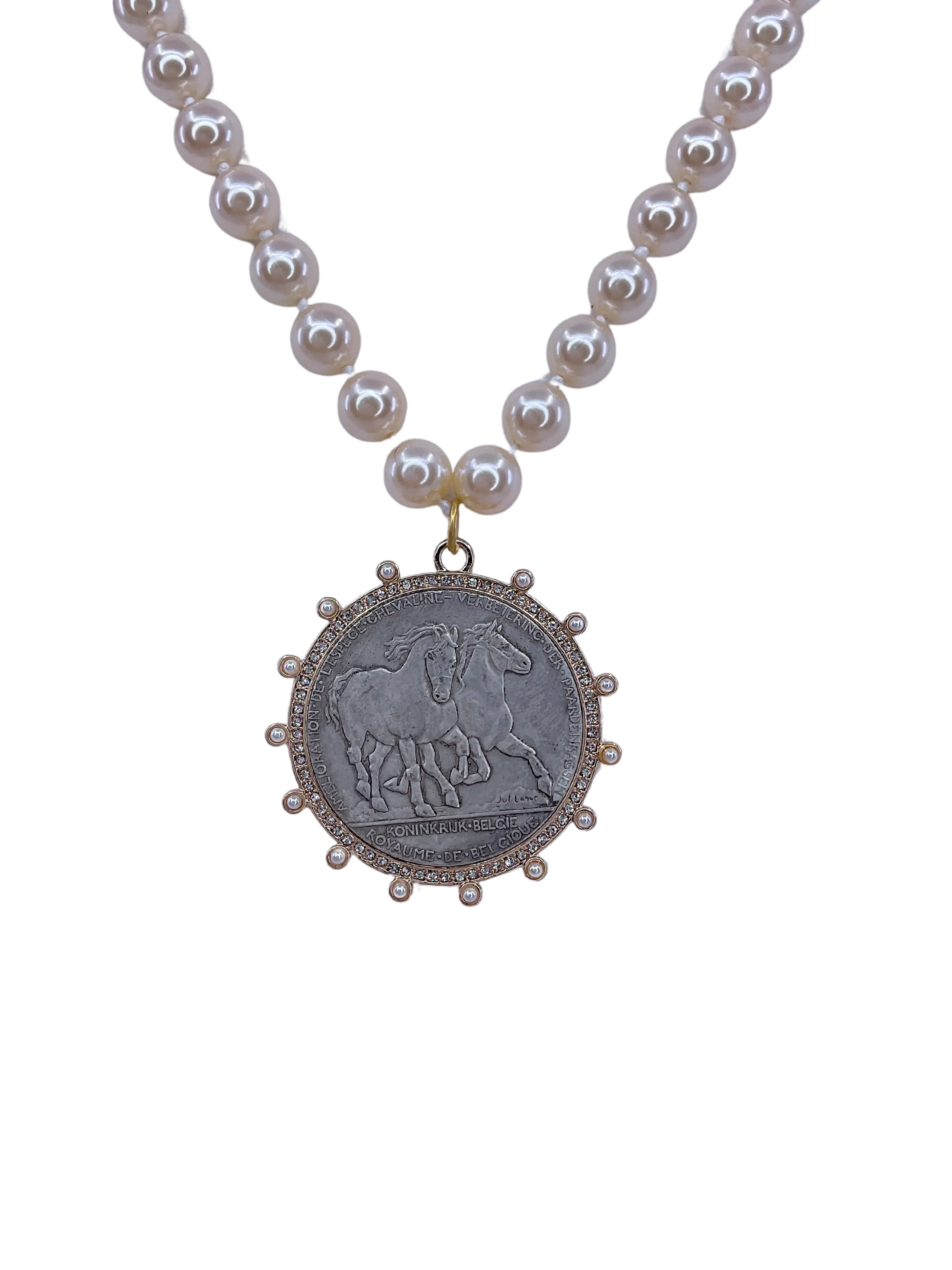 Pearl Necklace w/ Silver Horse Medallion