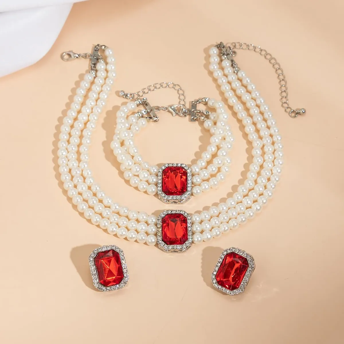 Pearls Layered Choker Necklaces Multilayer Faux Pearl Bracelet Crystal Earrings Jewelry Set 1920s Choker Necklace Bridal Wedding Party Jewelry