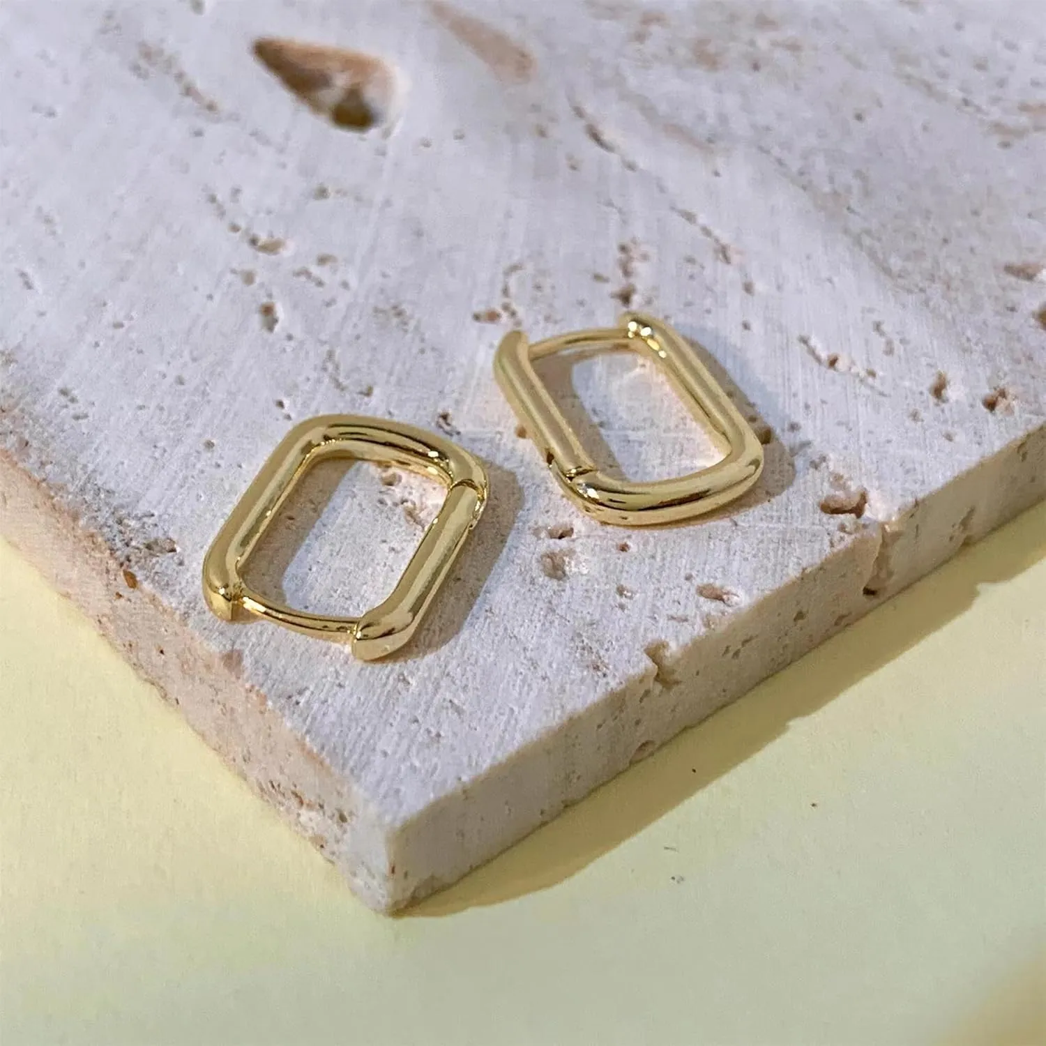 Sterling Silver Geometric Hoop Earrings for Women Hypoallergenic Rectangle Oval Hoop Earrings Square Huggie Hoops Earrings Fashion Jewelry